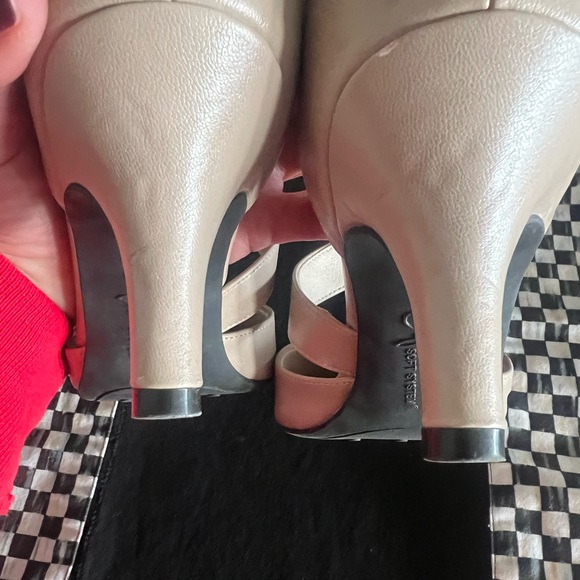 Life Stride Soft System. Size 8. In great condition!  Worn once. Heels: 2.5” - Picture 8 of 11